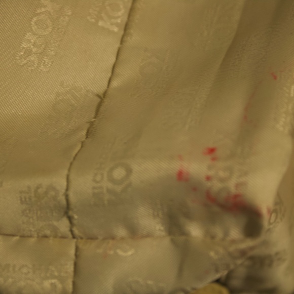 Michael Kors Fulton Messenger - Picture 7 of 16